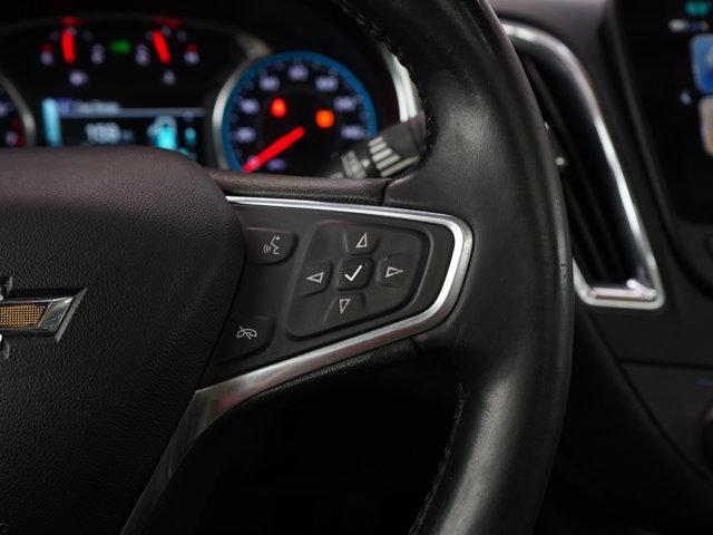 Photo of 2018 Summit White Chevrolet Malibu