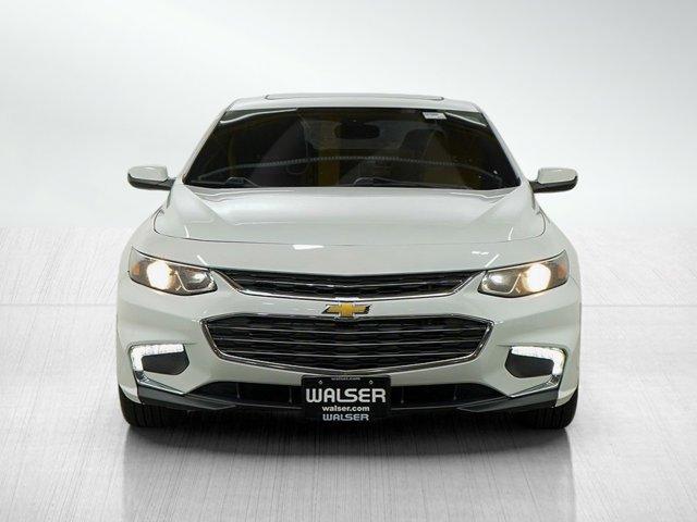 Photo of 2018 Summit White Chevrolet Malibu