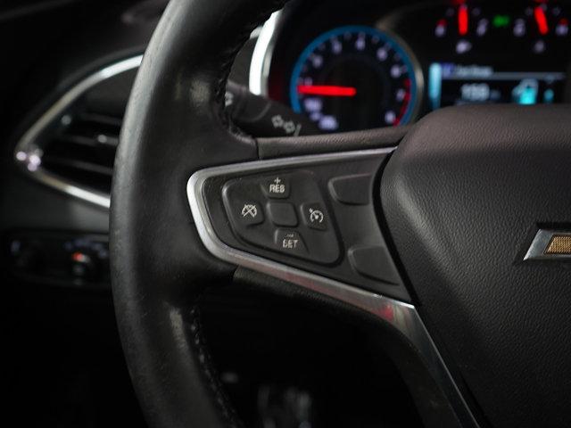 Photo of 2018 Summit White Chevrolet Malibu