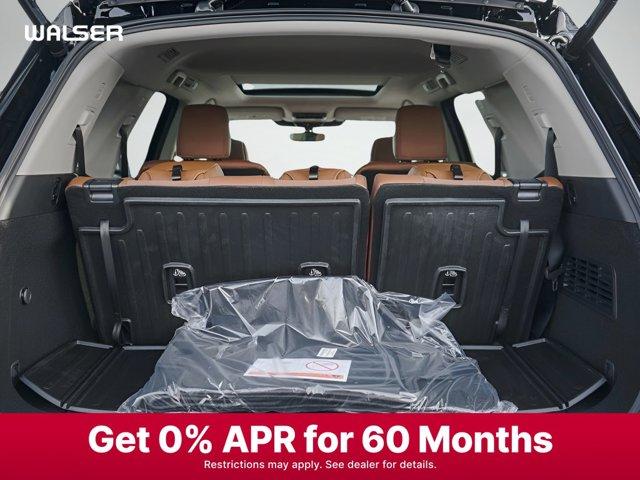 Photo of 2025 Super Black Nissan Pathfinder