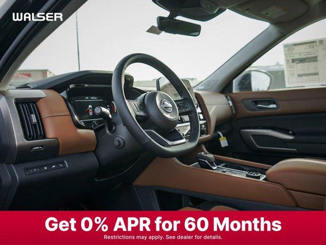 Photo of 2025 Super Black Nissan Pathfinder