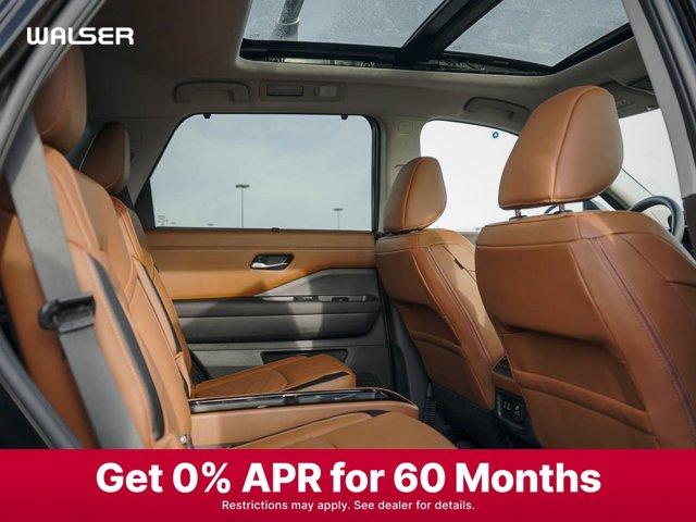 Photo of 2025 Super Black Nissan Pathfinder