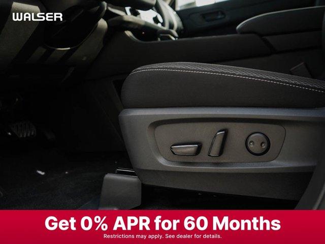 Photo of 2025 Everest White Pearl Tricoat Nissan Pathfinder