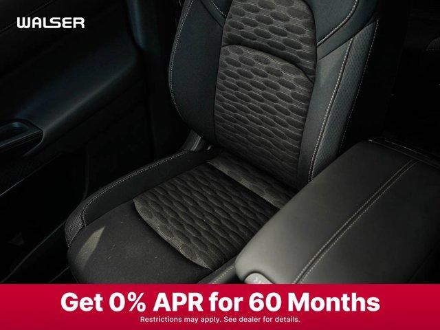 Photo of 2025 Everest White Pearl Tricoat Nissan Pathfinder