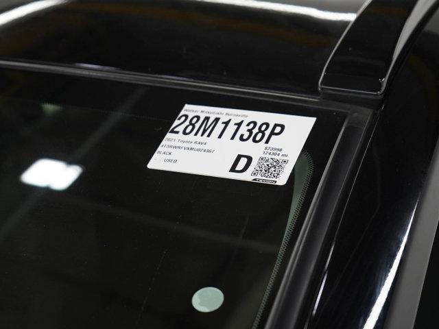 Photo of 2023 Rapid Red Metallic Tinted Clearcoat Ford Escape