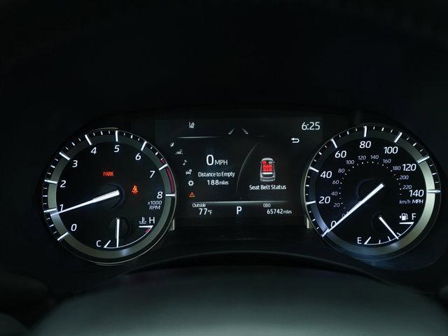 Photo of 2022 Midnight Black Metallic Toyota Highlander