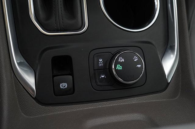 Photo of 2019 Silver Ice Metallic Chevrolet Traverse