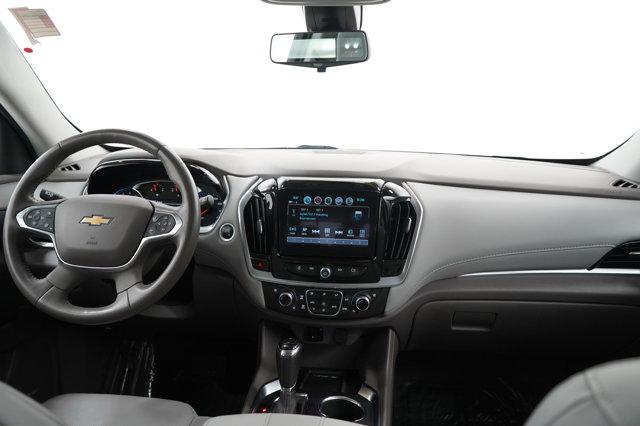 Photo of 2019 Silver Ice Metallic Chevrolet Traverse
