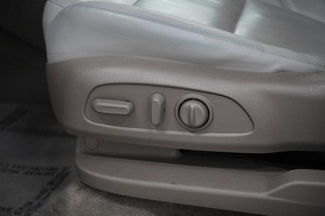Photo of 2019 Silver Ice Metallic Chevrolet Traverse