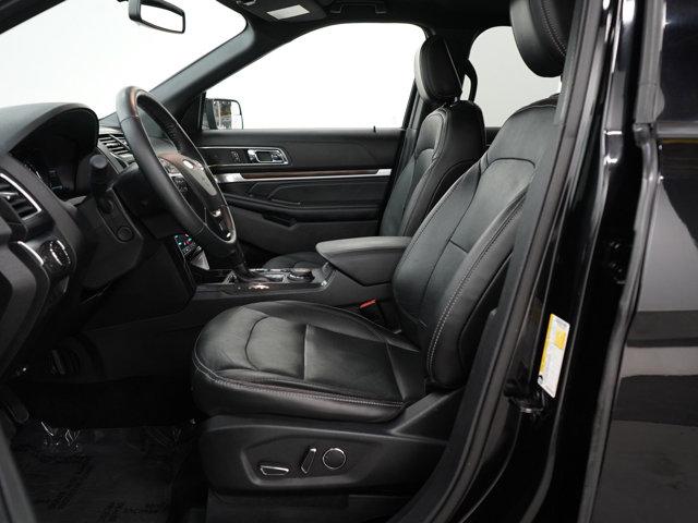 Photo of 2018 Shadow Black Ford Explorer