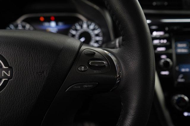 Photo of 2023 Pearl White Tricoat Nissan Murano