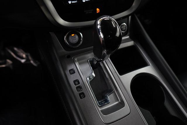 Photo of 2023 Pearl White Tricoat Nissan Murano