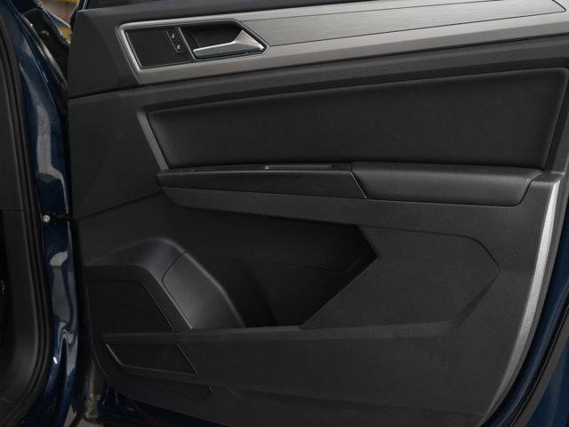 Photo of 2019 Tourmaline Blue Metallic Volkswagen Atlas