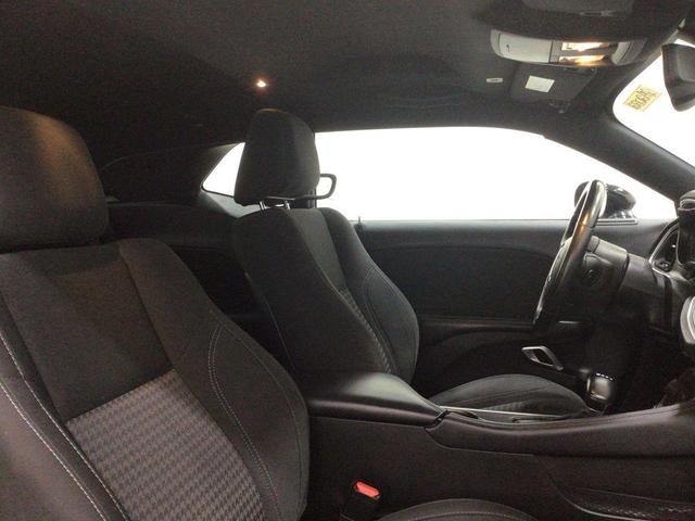 Photo of 2019 Pitch Black Clearcoat Dodge Challenger