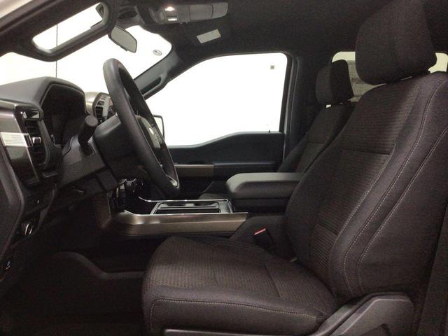 Photo of 2025 Oxford White Ford F-150