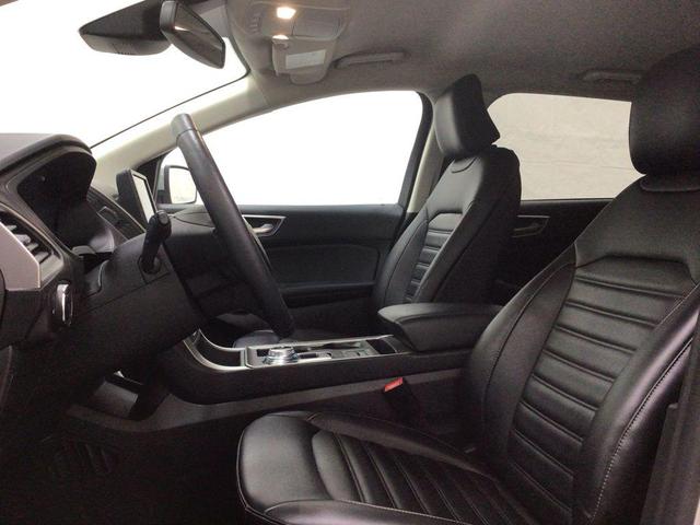 Photo of 2023 Iconic Silver Metallic Ford Edge