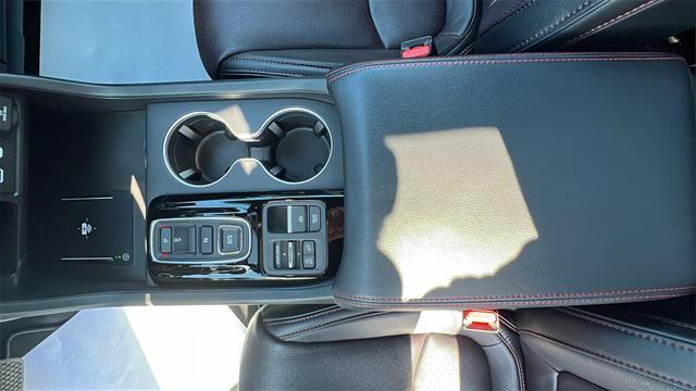Photo of 2025 Platinum White Pearl Honda Pilot