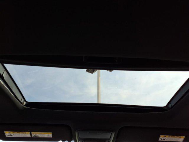 Photo of 2023 Platinum White Honda Ridgeline