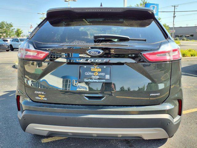 Photo of 2022 Forged Green Metallic Ford Edge