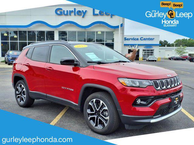 Photo of 2023 Redline Pearlcoat Jeep Compass
