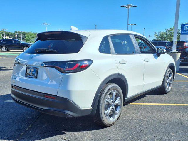 Photo of 2026 Platinum White Pearl Honda HR-V