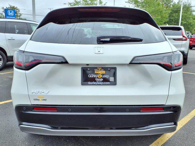 Photo of 2026 Platinum White Pearl Honda HR-V