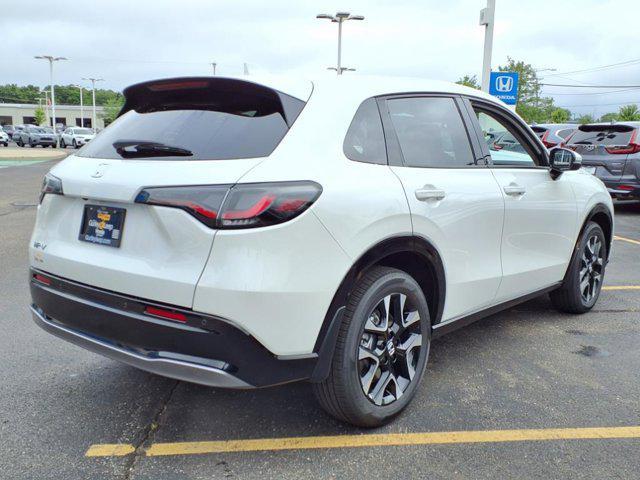 Photo of 2026 Platinum White Pearl Honda HR-V