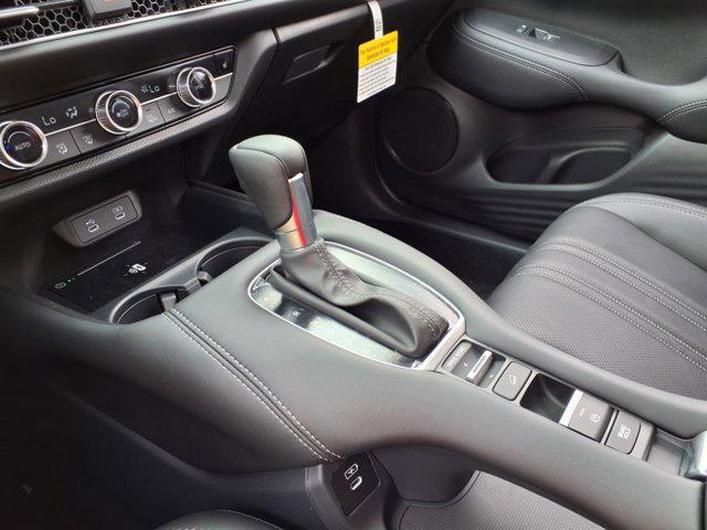 Photo of 2026 Platinum White Pearl Honda HR-V