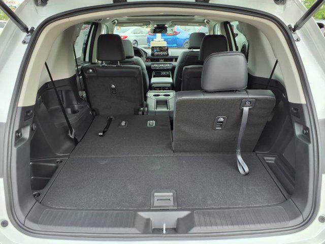 Photo of 2025 Platinum White Pearl Honda Pilot