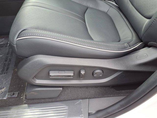 Photo of 2025 Platinum White Pearl Honda Pilot