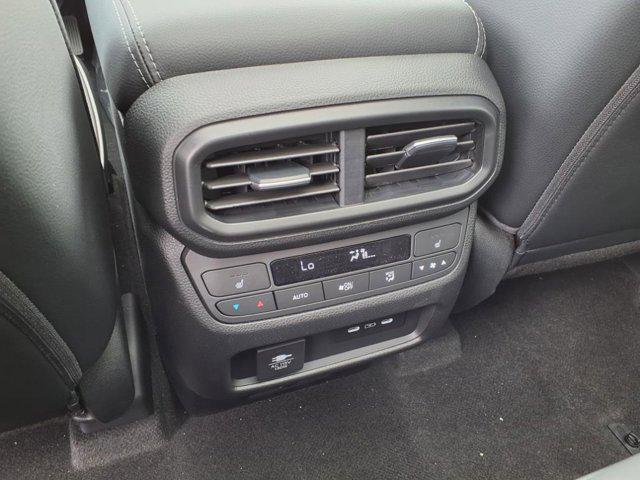 Photo of 2025 Platinum White Pearl Honda Pilot