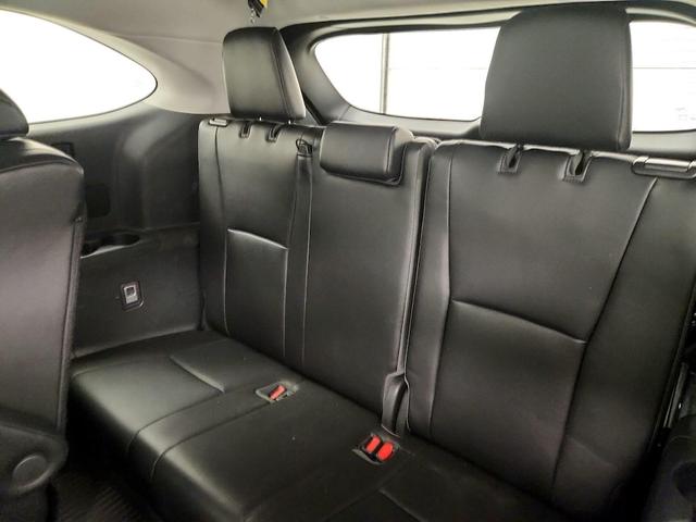Photo of 2022 Gray Toyota Highlander Hybrid
