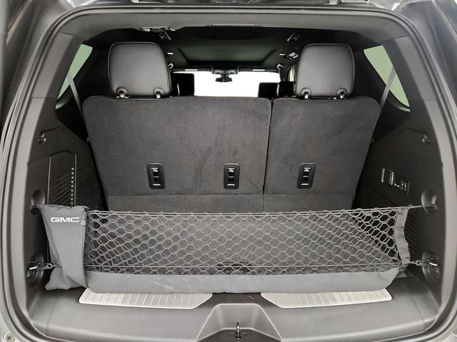 Photo of 2021 Gray GMC Yukon
