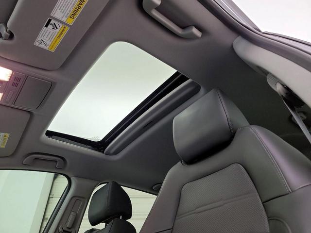 Photo of 2022 Gray Honda CR-V Hybrid