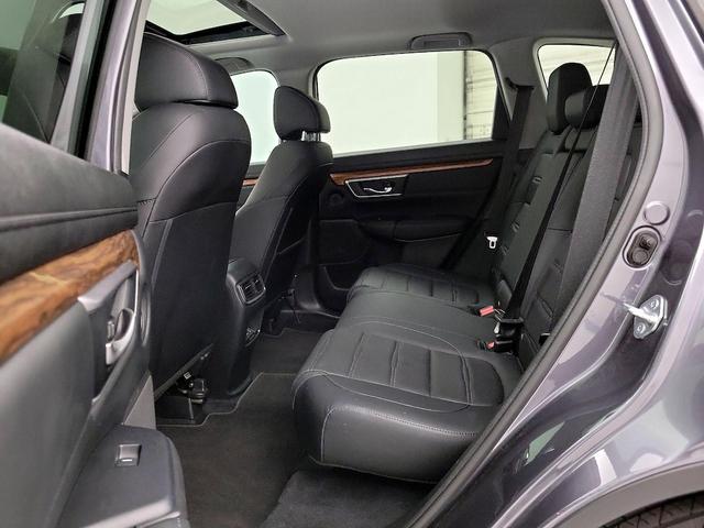 Photo of 2022 Gray Honda CR-V Hybrid