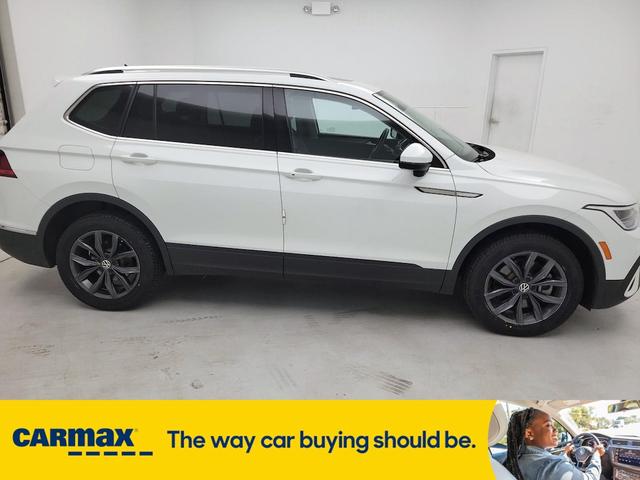 Photo of 2022 White Volkswagen Tiguan