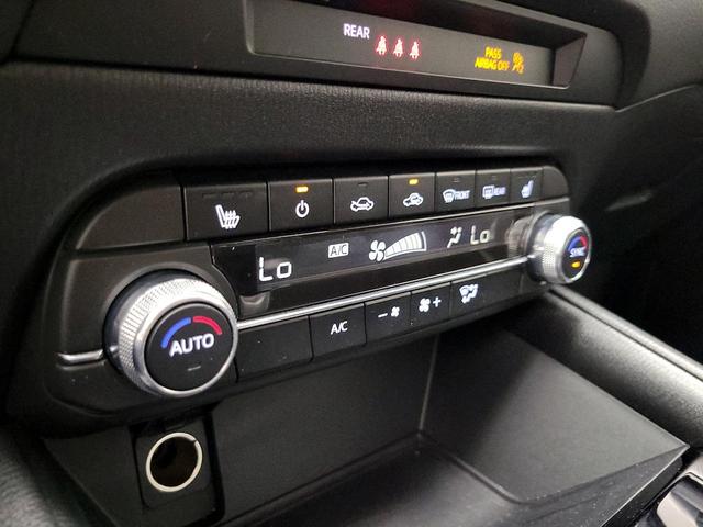 Photo of 2022 Black Mazda CX-5