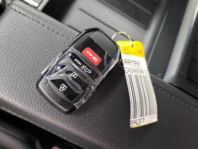 Photo of 2022 Gray Toyota Tundra