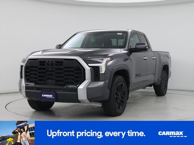 Photo of 2022 Gray Toyota Tundra