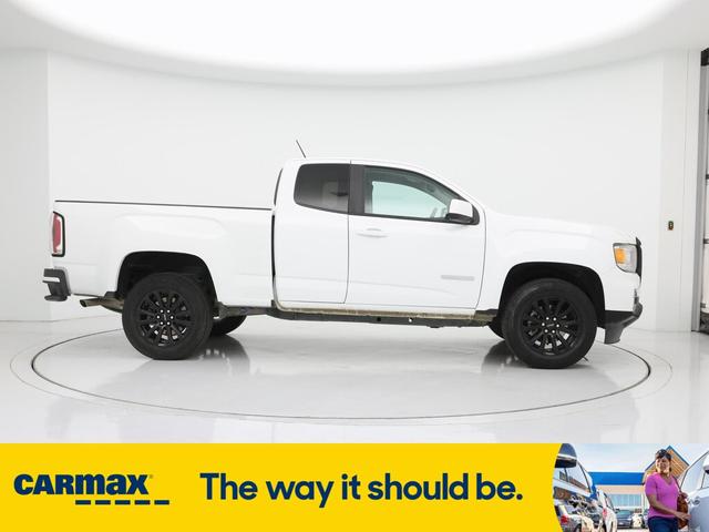 Photo of 2022 White GMC Canyon