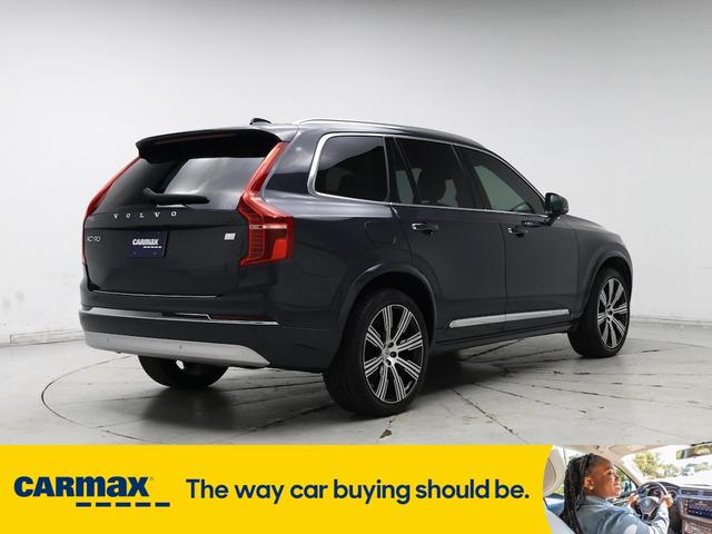 Photo of 2022 Gray Volvo XC90 Recharge Plug-In Hybrid
