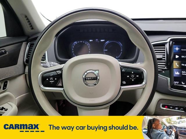 Photo of 2022 Gray Volvo XC90 Recharge Plug-In Hybrid