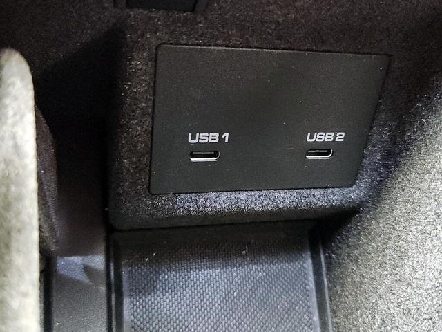 Photo of 2022 Gray Porsche Macan