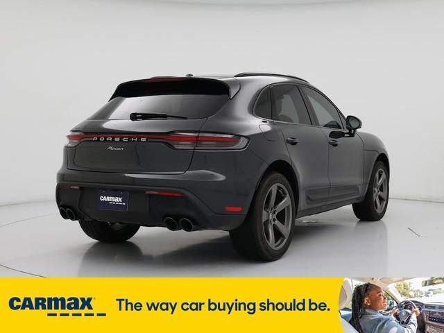 Photo of 2022 Gray Porsche Macan
