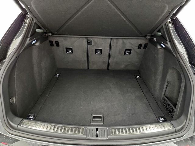Photo of 2022 Gray Porsche Macan