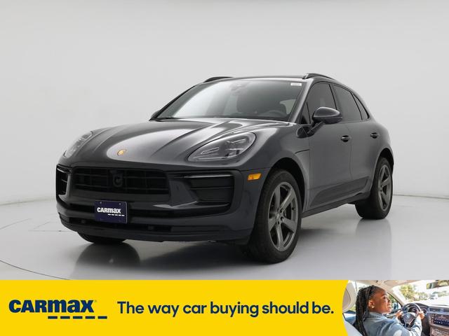 Photo of 2022 Gray Porsche Macan