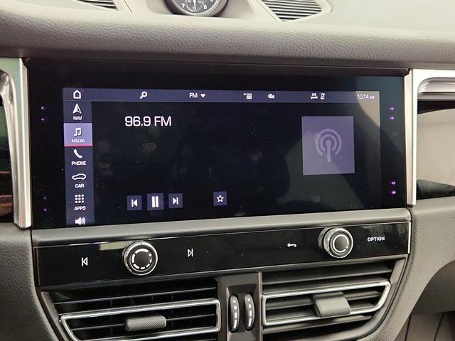 Photo of 2022 Gray Porsche Macan