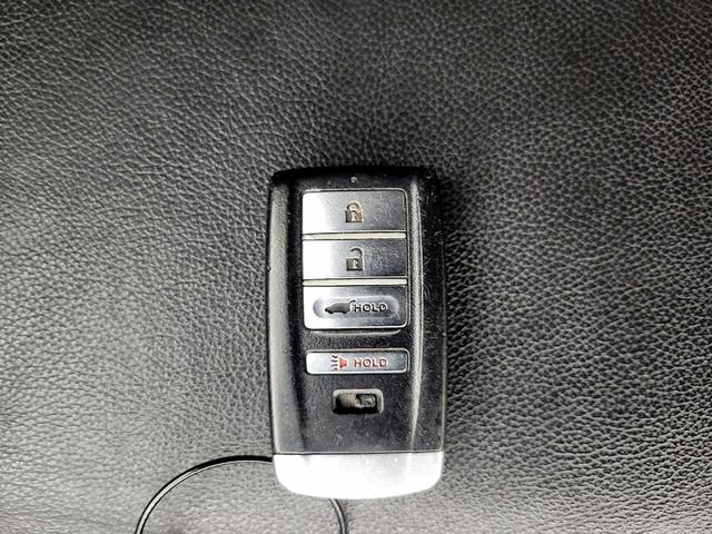 Photo of 2017 Black Acura MDX