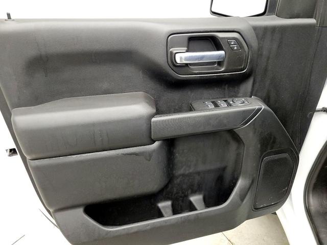 Photo of 2021 White Chevrolet Silverado 1500