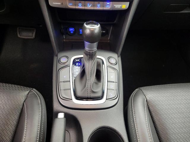 Photo of 2020 White Hyundai KONA
